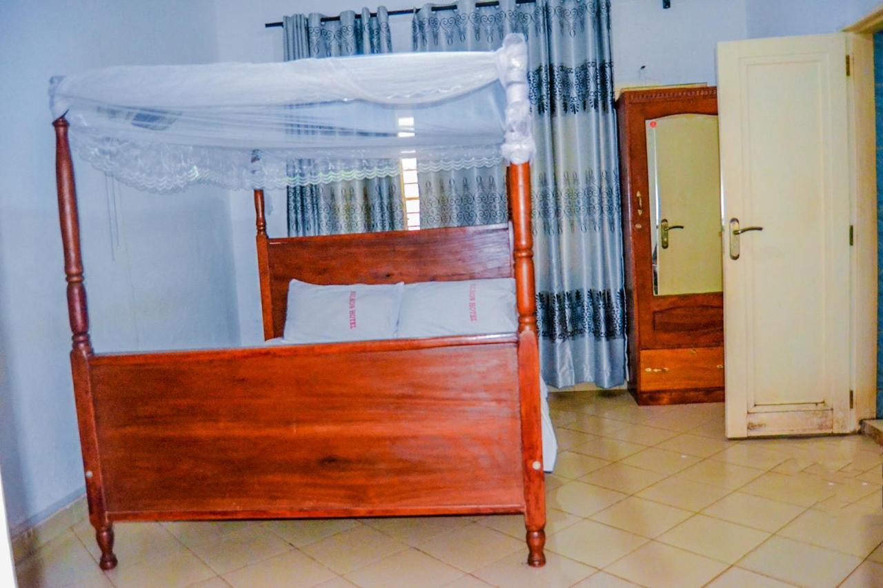 Bilkon Hotel Jinja Ngoại thất bức ảnh